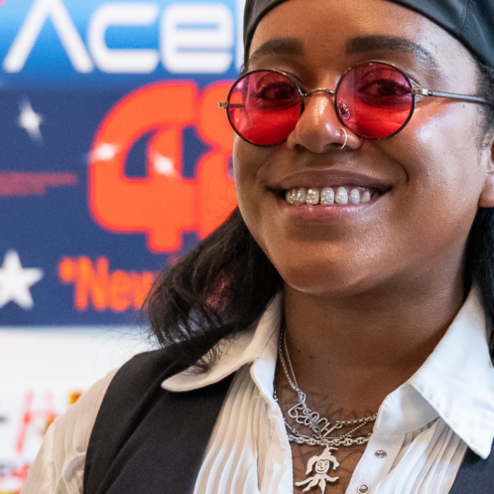 Meet your Posher, Jasmine